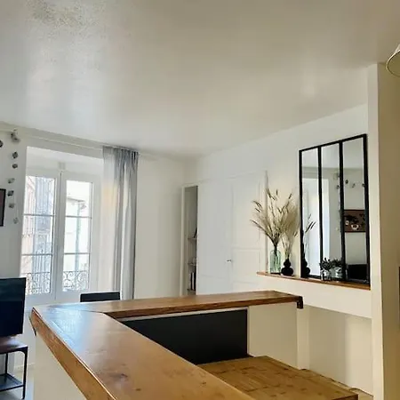 Appartement - Centre Historique - Avec Vue Aurillac